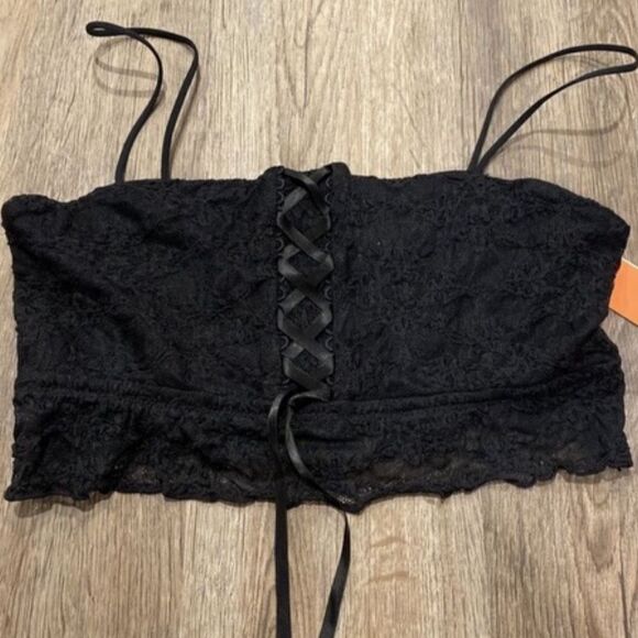 š„ColsieāSatin Ribbon Lace UpāBralette! - Picture 9 of 9